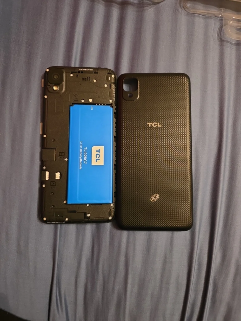 TCL 30z, Used - Like New, Locked